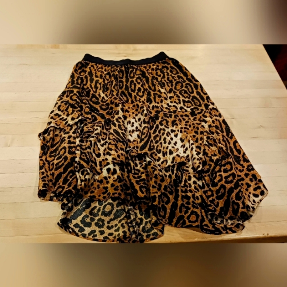 Women's leopard print size XS skirt